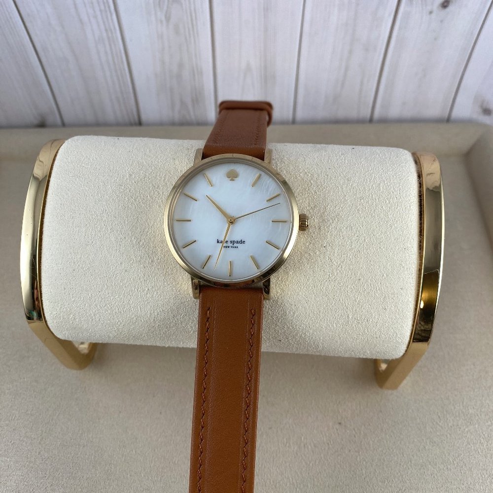 kate spade New York Women's Gold Tone with a MOP White Dial